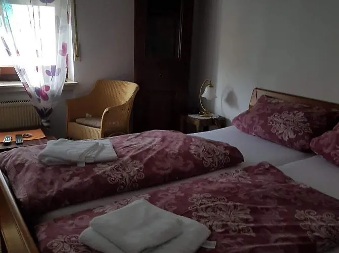 Zum Lahnfelsen Hotel Gräveneck