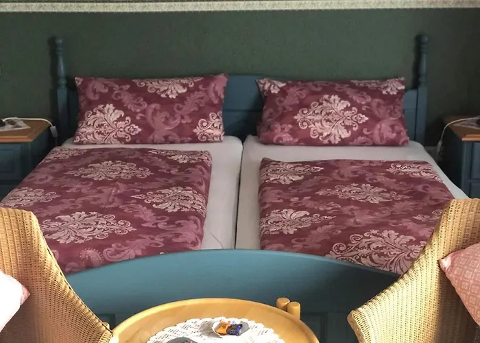 Zum Lahnfelsen Hotel *