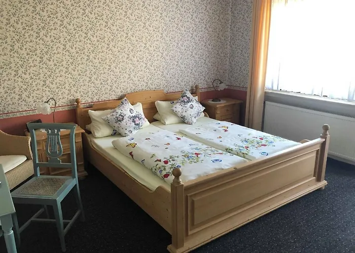 Zum Lahnfelsen Hotel